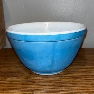 Vintage Pyrex Turquoise Blue Milk Glass Mixing Nesting Bowl #401 #31 1.5 Pint